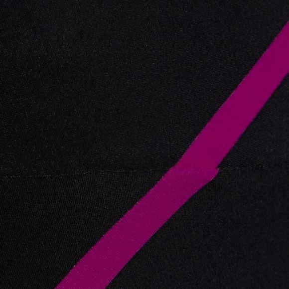 Lucas Hugh Striped Mesh Cropped Capri Leggings - Picture 5 of 8